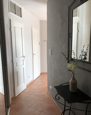 Interior - Magnificent studio in a 4-star tourist residence in Provence  (Gréoux-les-Bains)