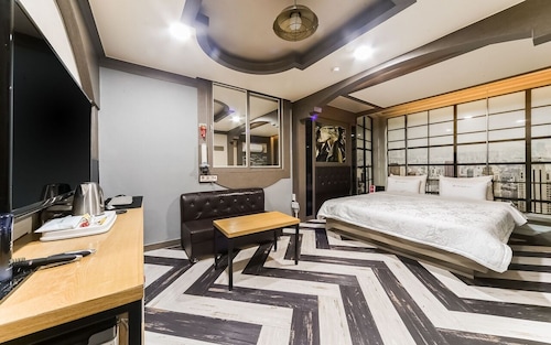 Ulsan Samsan The Sharp