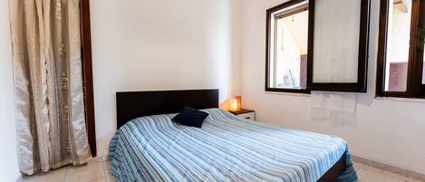 1 habitación, wifi gratis y ropa de cama