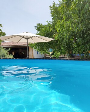 Alberca al aire libre por temporada