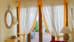 Villa, 2 Bedrooms, Non Smoking | Living room | Flat-screen TV - Villa Nereide (Carovigno)