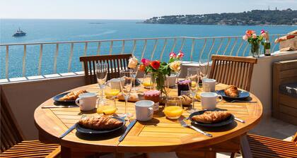 Superb house with sea view, 3 bedrooms, 3 bathrooms, jacuzzi, sauna, Old Town
