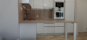 Familjelägenhet | Eget kök | Stort kylskåp, mikrovågsugn, ugn och spishäll