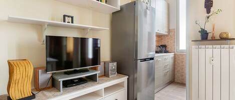 Apartment, 1 Bedroom, Non Smoking | Living area | Flat-screen TV