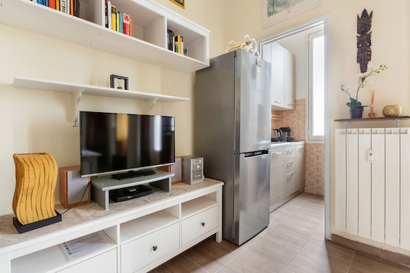 Apartment, 1 Bedroom, Non Smoking | Living area | Flat-screen TV