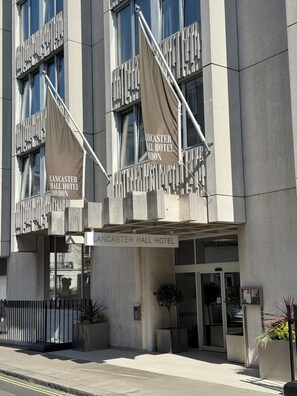 Front of property - Lancaster Hall Hotel (London)