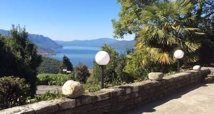 SUNNY VACATION APARTMENTS IN A QUIET LOCATION WITH A FANTASTIC LAKE VIEW