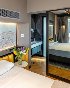 1 dormitorio, caja fuerte, tabla de planchar con plancha y wifi