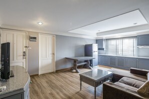 Suite, 1 Bedroom | Minibar, free WiFi, bed sheets