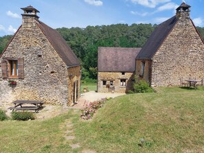 Exterior - Authentic little Périgord house with saltwater swimming pool on the outskirts of SARLAT (Sarlat-la-Canéda)