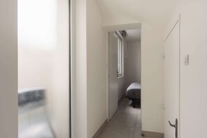1 Schlafzimmer, Schreibtisch, Bügeleisen/Bügelbrett, WLAN