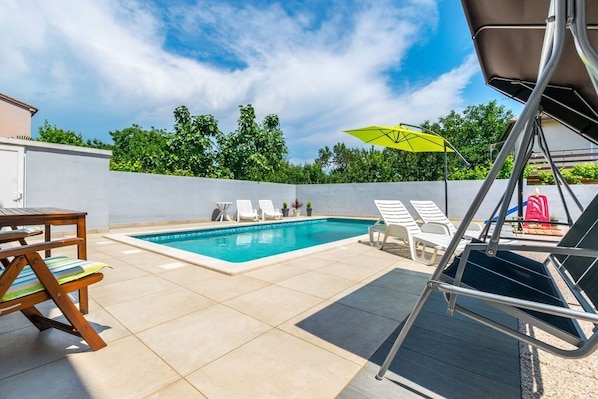 Seasonal outdoor pool