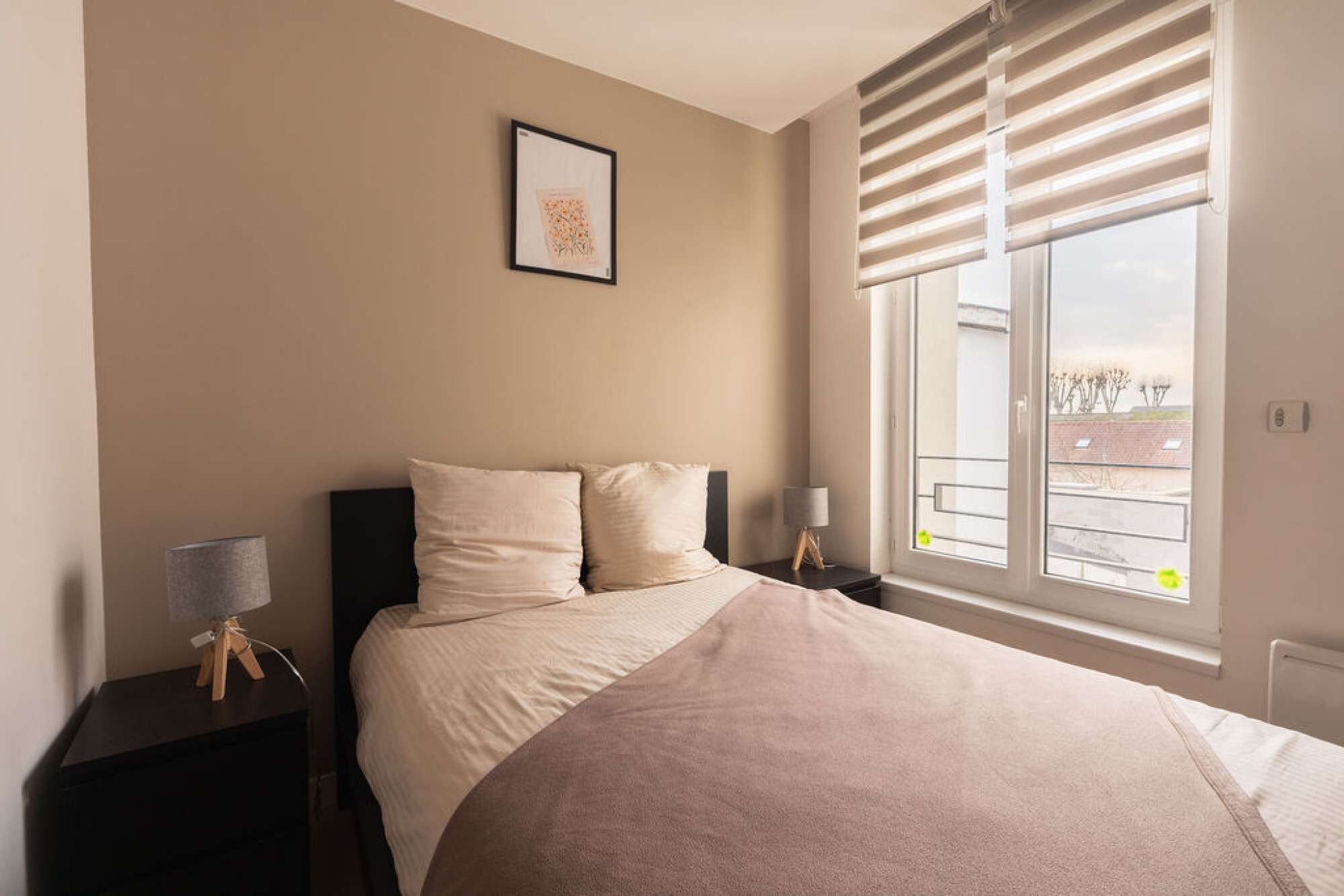 1 chambre, bureau, fer et planche à repasser, Wi-Fi