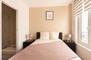 1 Schlafzimmer, Schreibtisch, Bügeleisen/Bügelbrett, WLAN