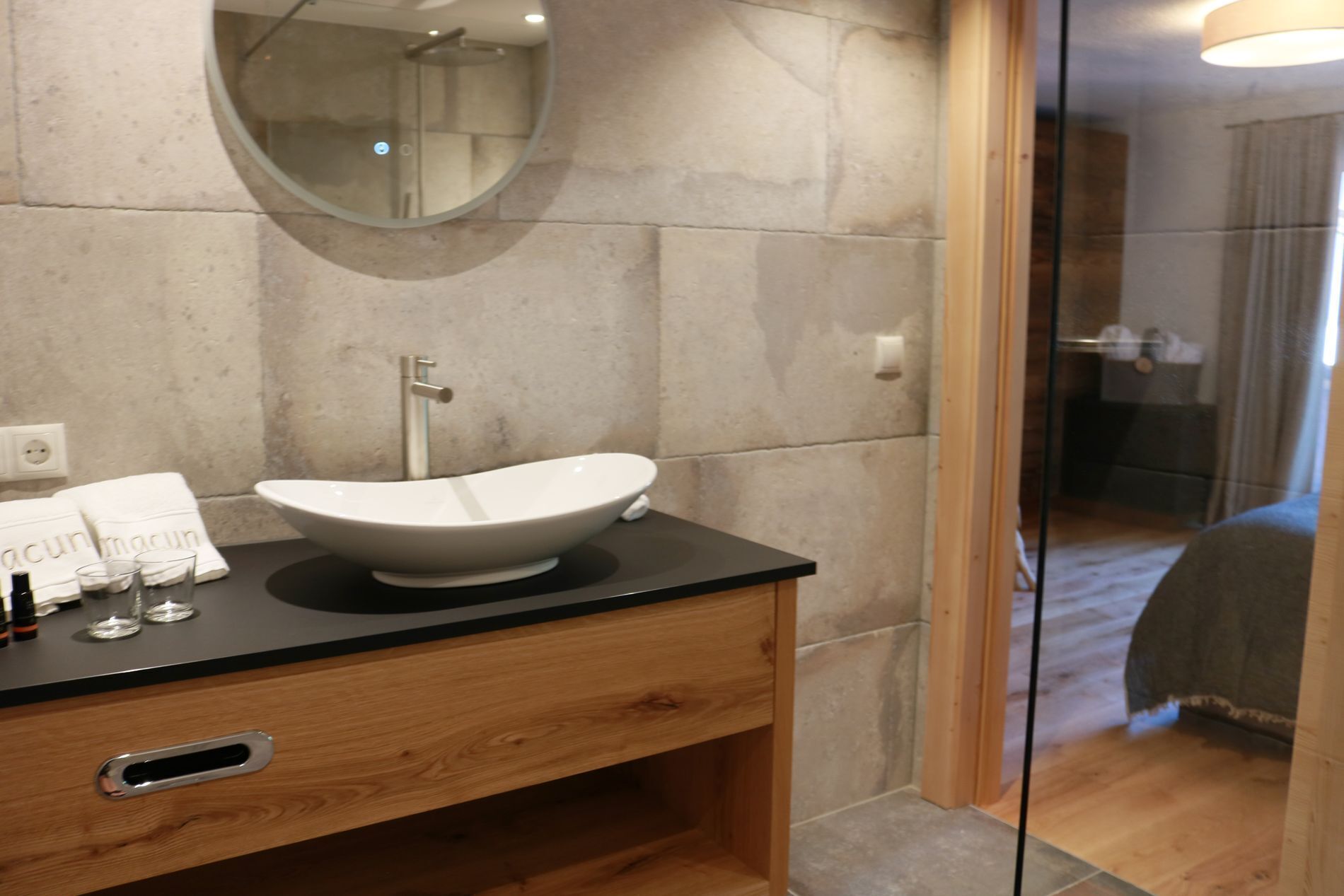 Phòng đôi hoặc 2 giường đơn (Macun) | Chậu rửa trong phòng tắm