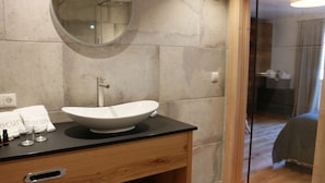 Double or Twin Room (Macun) | Bathroom sink - Macun (Soelden)