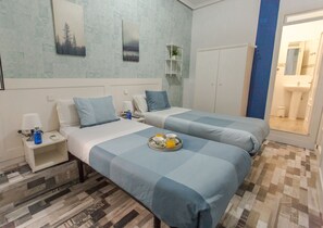 Camera Standard con 2 letti singoli | Copriletto in piuma, Wi-Fi gratuito