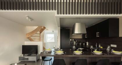 ★★★ Contemporary duplex apartment near spa ★★★