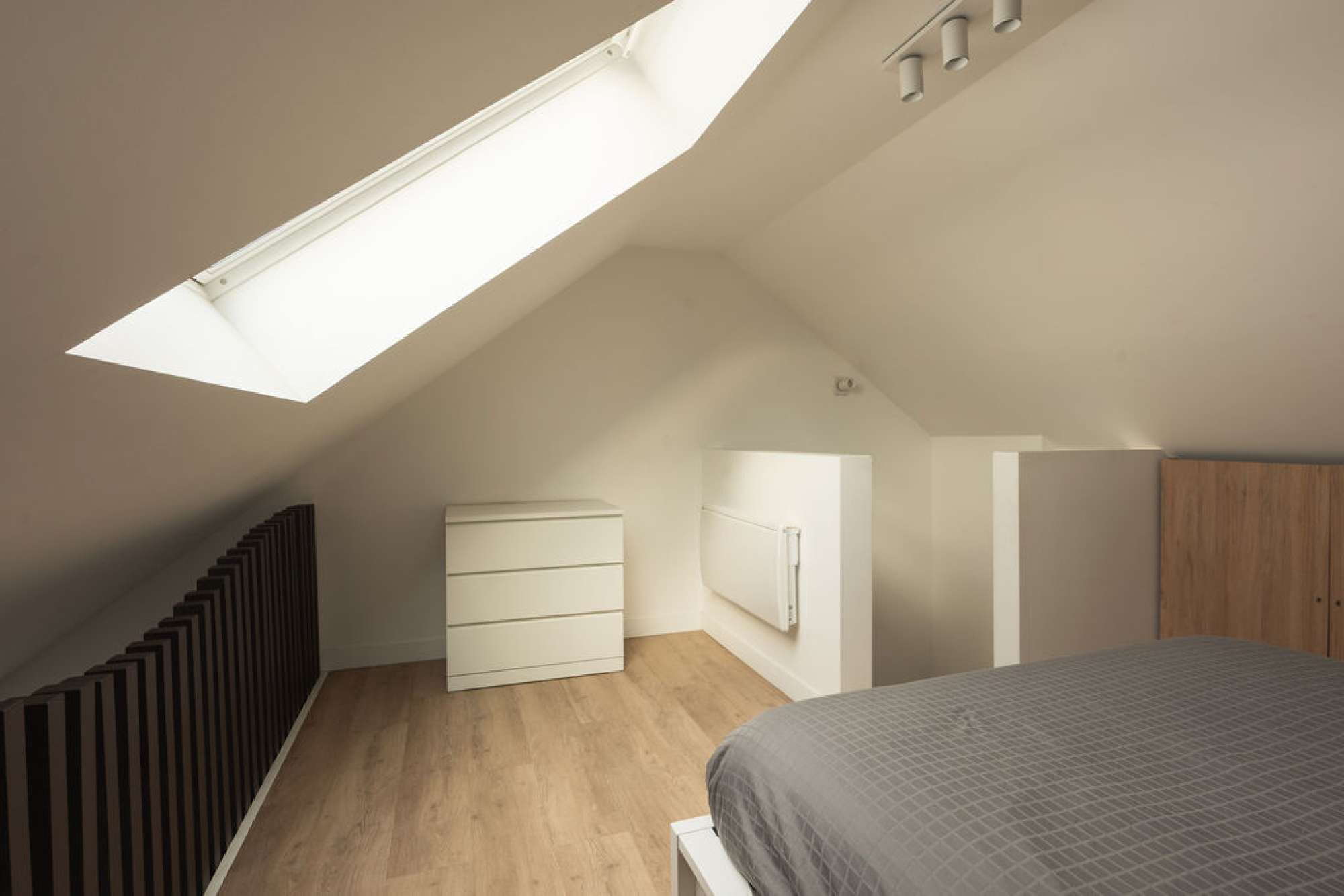 1 chambre, bureau, fer et planche à repasser, Wi-Fi