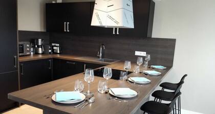 ★★★ Contemporary duplex apartment near spa ★★★