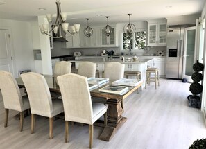 Dining - Waterfront Dream Home (Hampton Bays)