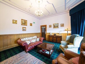 Interior - The Douglas Hotel (Kilmarnock)