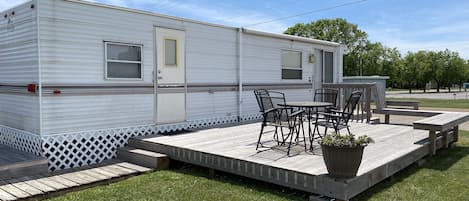 Perheasuntovaunu | Terassi/patio