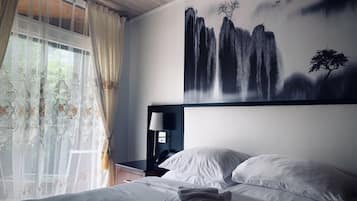 Family Room | Egyptian cotton sheets, premium bedding, down comforters, pillowtop beds