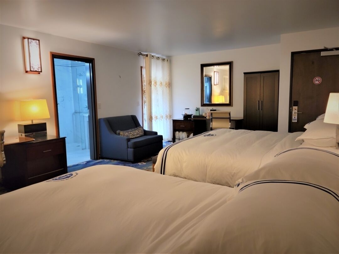 Grand Quadruple Room, Hot Tub