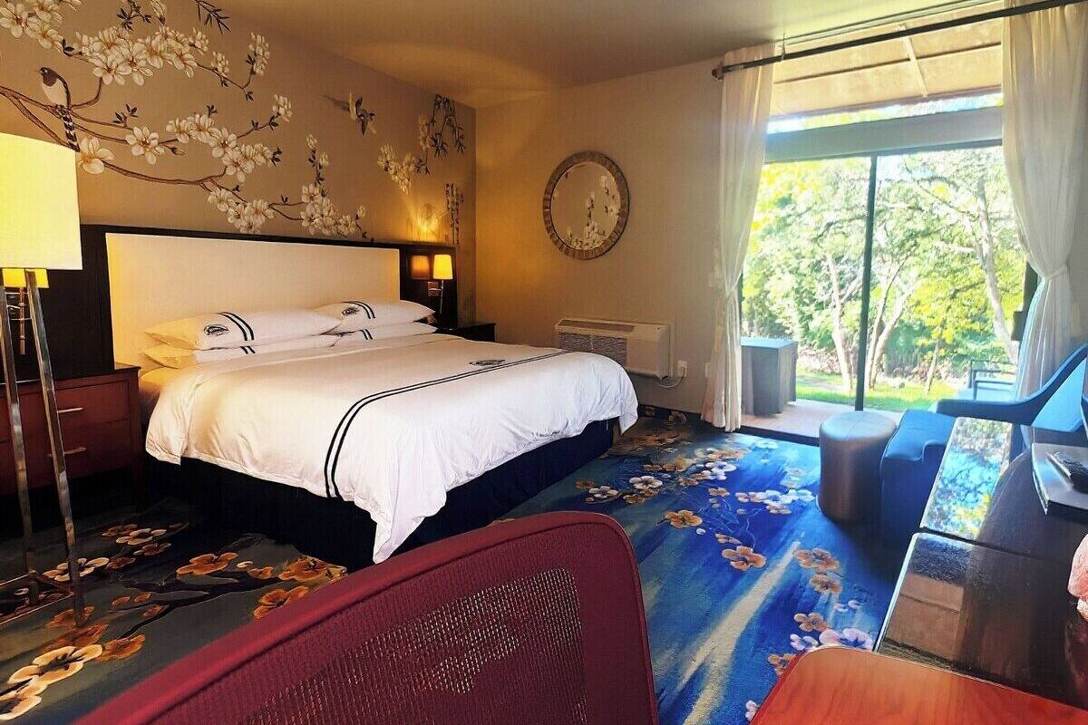 Habitación Elite, patio | Sábanas de algodón egipcio y ropa de cama de alta calidad