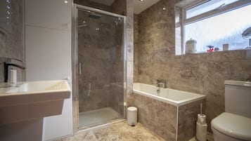 Shower, towels