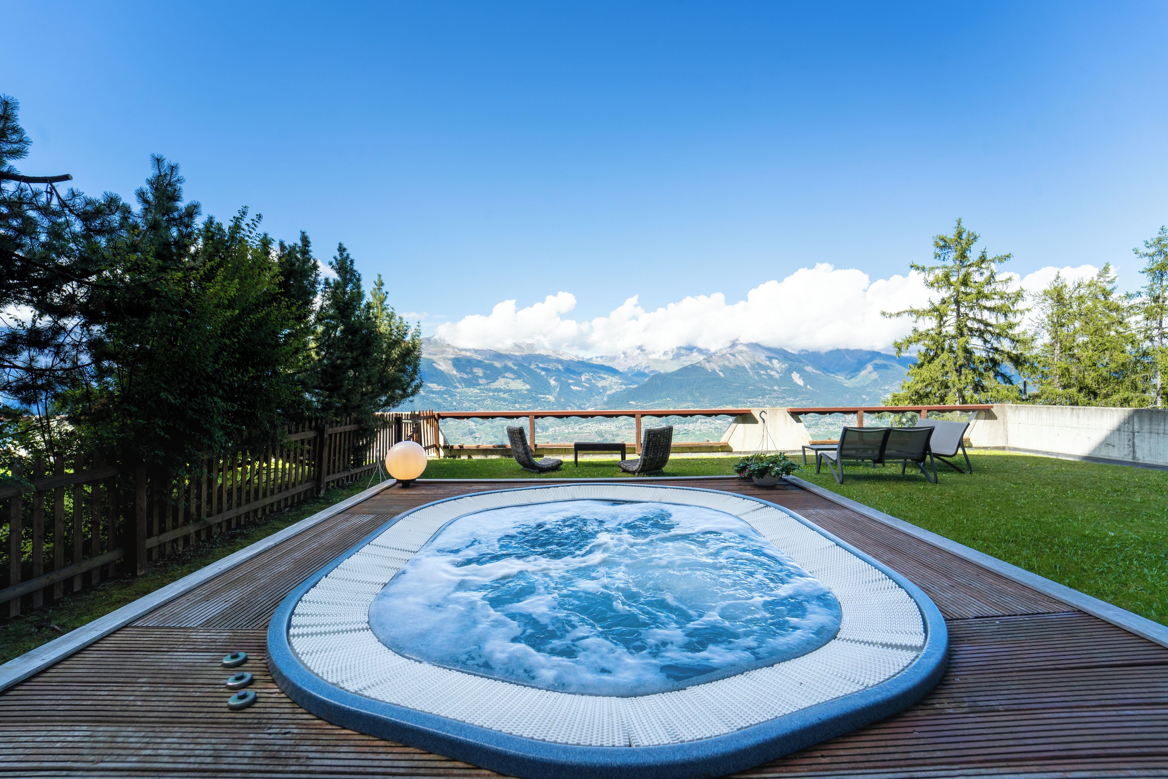 Bain à remous extérieur
