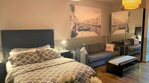 1 bedroom, desk, iron/ironing board, free WiFi - Corniche Heartland Luxury Studio with Bach & Sea View (Ajman)