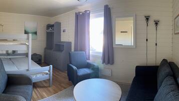 Family Room | Individually furnished, free WiFi