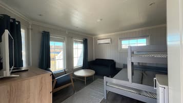 Family Cabin | Individually furnished, free WiFi