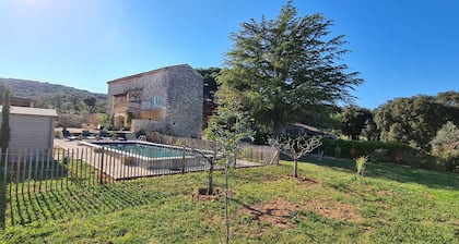 Beautiful century-old farmhouse, large converted vaulted room, land & swimming pool