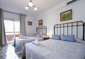 3 室のベッドルーム、アイロン / アイロン台、WiFi (無料)、ベッドシーツ