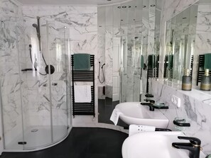 Bathtub, hair dryer, towels