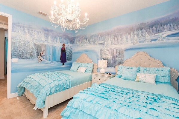 6 bedrooms, iron/ironing board, WiFi, bed sheets