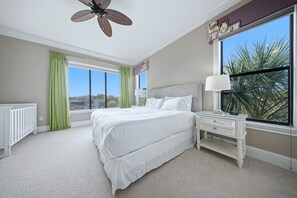 6 bedrooms, iron/ironing board, WiFi, bed sheets - Delightful Haven with Theater Room at Reunion (Kissimmee)