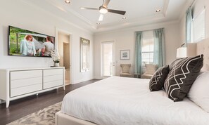 6 bedrooms, iron/ironing board, WiFi, bed sheets - Charming Chateau Style Villa with Water Views at Reunion (Kissimmee)