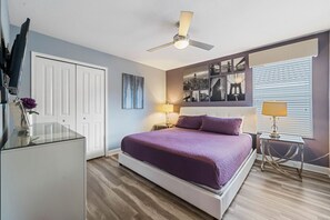 8 quartos, ferros/tábuas de passar roupa, Wi-Fi, roupa de cama