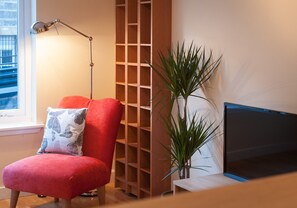 Interior - Charming one-bed apartment right in the centre of Edinburgh.  Sleeps 2. (Edinburgh)