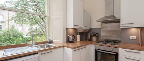 Fridge, microwave, oven, dishwasher