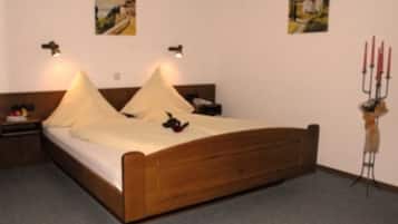 1 bedroom, in-room safe, travel cot, WiFi