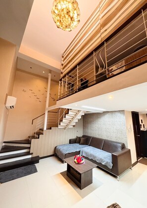 Interior - Ultîma Residence Huge Loft Condo (Cebu)