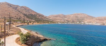 Sea View Rooms & Studios