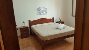 2 bedrooms, free WiFi, bed sheets