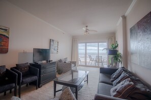 Condo, Multiple Beds, Private Pool, Beach View | Living room