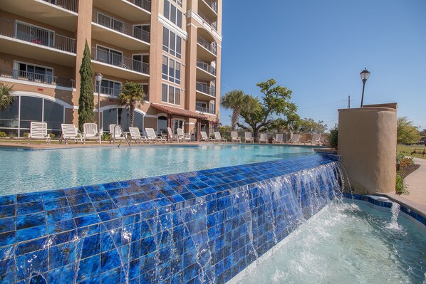 Indoor pool, outdoor pool